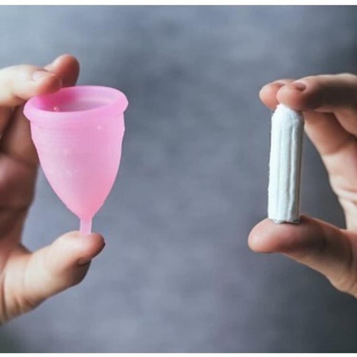 Tampones y copas menstruales
